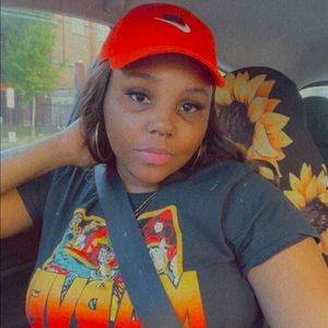 Meet your Posher, Taneshia